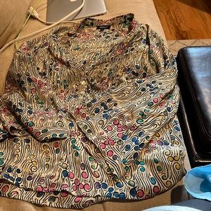 Womens blouse. Size small Tolani brand.